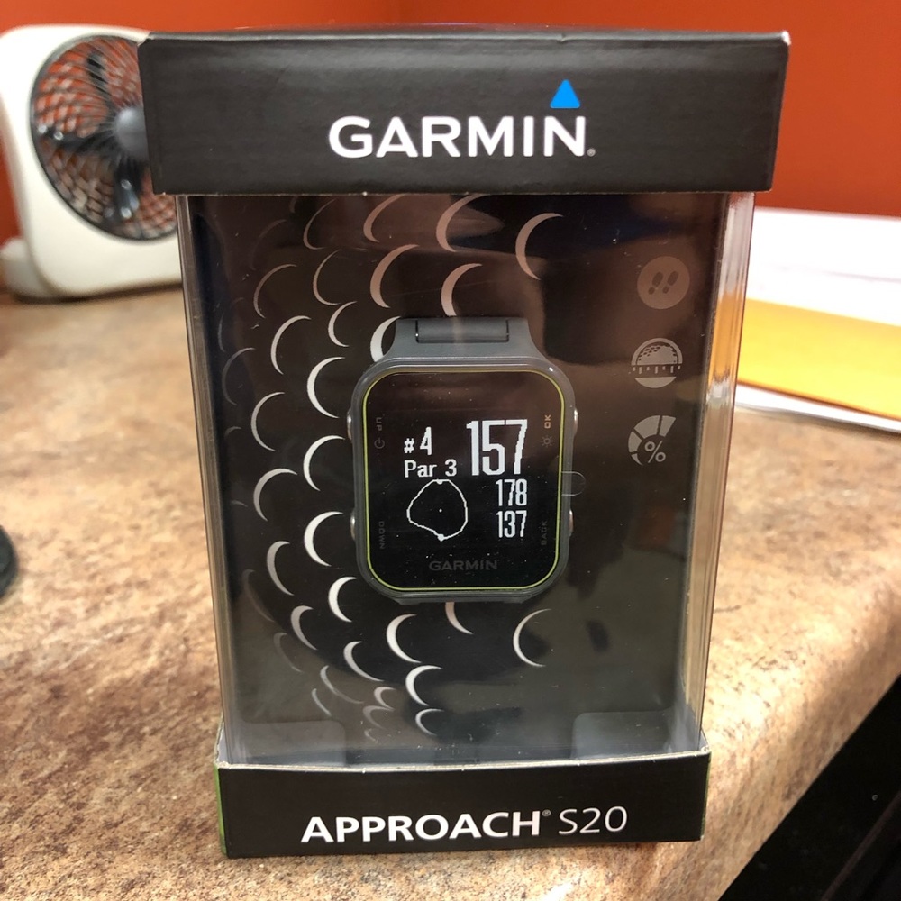 Garmin GPS golf watch